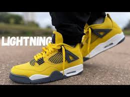 Jordan 4 Retro Lightning (2021)